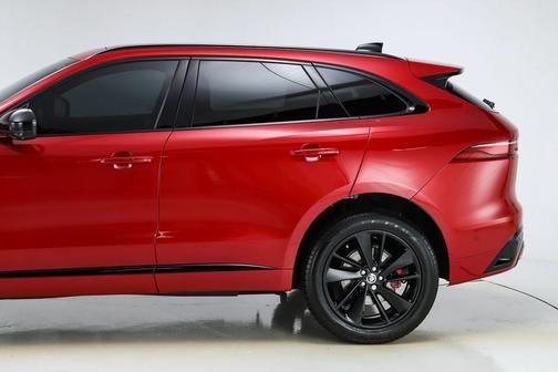 2025 Jaguar F-PACE P400 R-Dynamic S