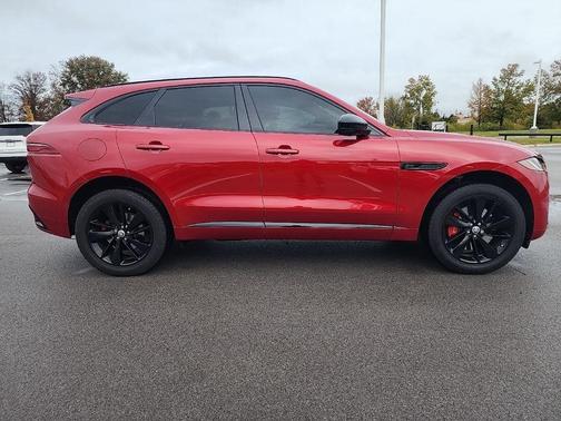 2025 Jaguar F-PACE P400 R-Dynamic S