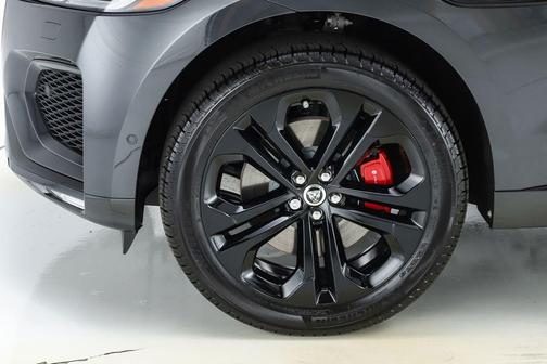 2026 Jaguar F-PACE P400 R-Dynamic S