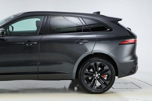 2026 Jaguar F-PACE P400 R-Dynamic S