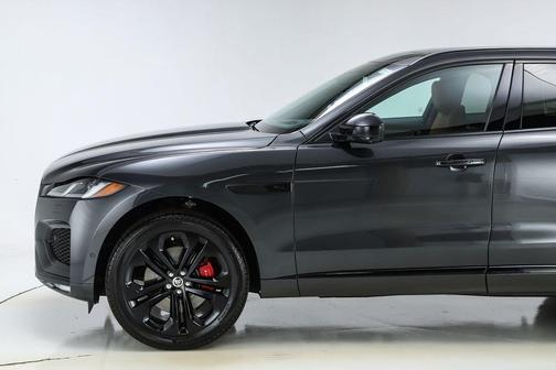 2026 Jaguar F-PACE P400 R-Dynamic S