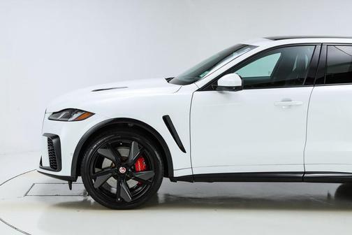 2022 Jaguar F-PACE SVR