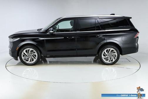 Infinite Black Metallic 2025 Lincoln Navigator Reserve