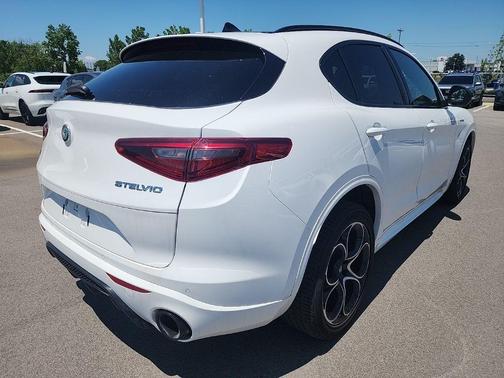 2023 Alfa Romeo Stelvio Veloce