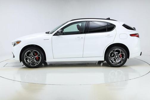 2023 Alfa Romeo Stelvio Veloce