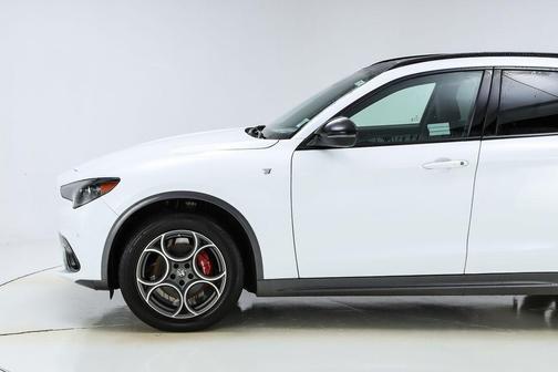 2024 Alfa Romeo Stelvio Ti