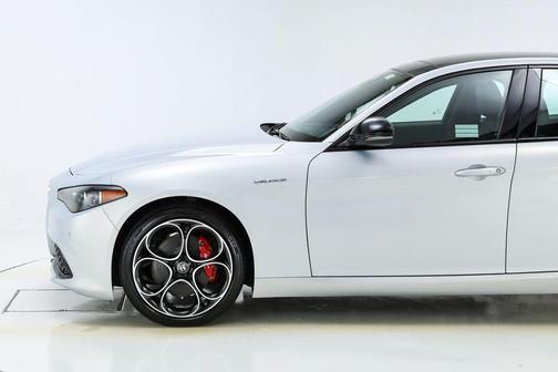 2025 Alfa Romeo Giulia Base