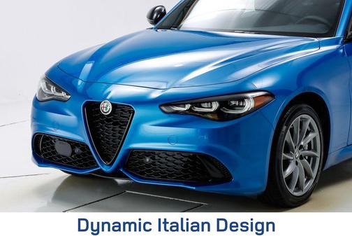 2025 Alfa Romeo Giulia Base