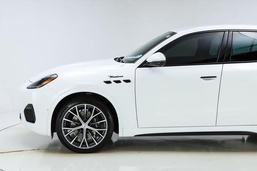 2026 Maserati Grecale Modena