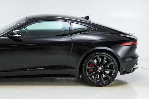 2022 Jaguar F-TYPE R