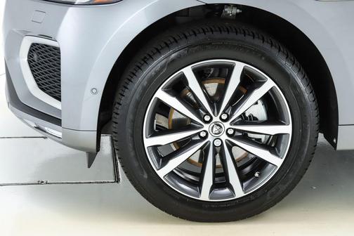 2025 Jaguar F-PACE P250 R-Dynamic S