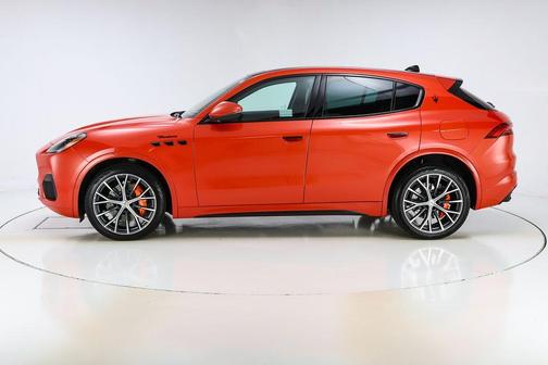 Orange 2026 Maserati Grecale Modena