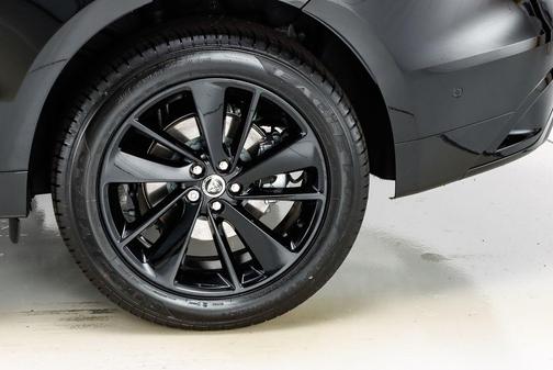 2025 Jaguar F-PACE P400 R-Dynamic S
