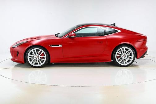 2016 Jaguar F-TYPE R