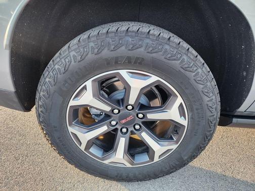 2025 GMC Yukon AT4 Ultimate