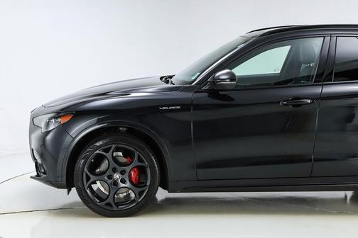 Vulcano Black Metallic 2024 Alfa Romeo Stelvio Veloce