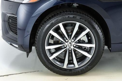 2026 Jaguar F-PACE P400 R-Dynamic S