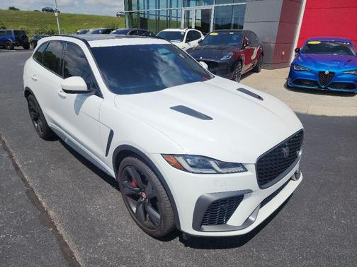 Fuji White 2021 Jaguar F-PACE SVR