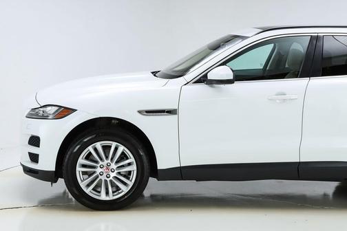 2017 Jaguar F-PACE 35t Prestige