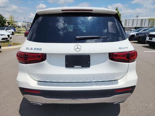 2022 Mercedes-Benz GLB 250 Base 4MATIC