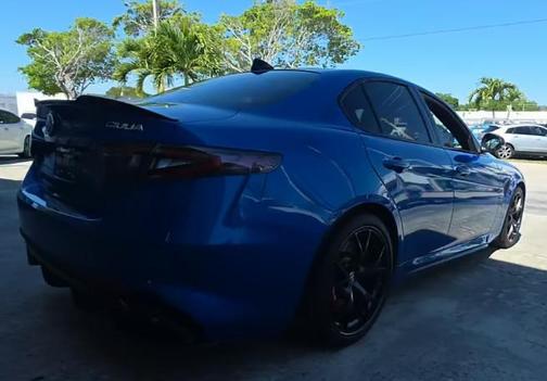 Misano Blue Metallic 2024 Alfa Romeo Giulia Quadrifoglio