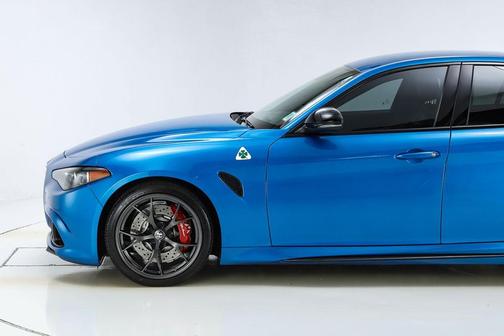 2024 Alfa Romeo Giulia Quadrifoglio