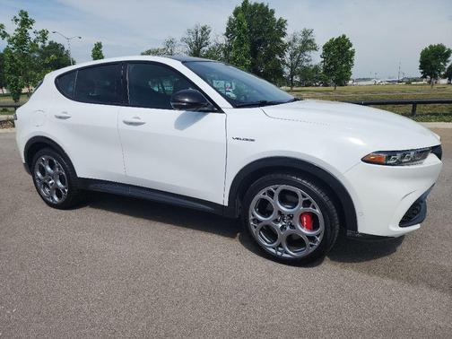 Milano 2024 Alfa Romeo Tonale Veloce