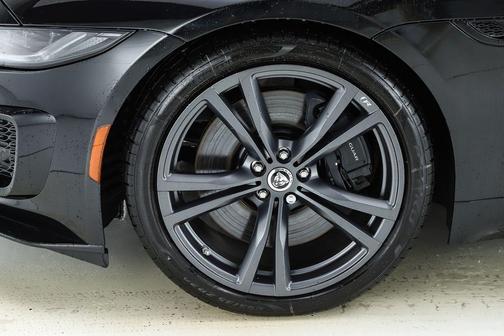 2024 Jaguar F-TYPE P575 R75