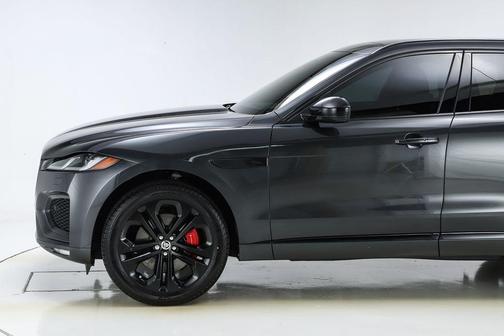 2024 Jaguar F-PACE P400 R-Dynamic S