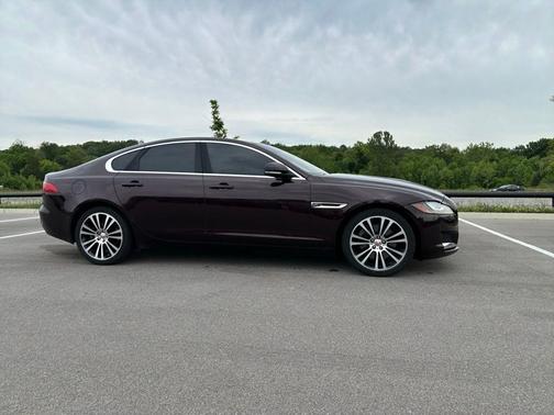 Aurora Red 2017 Jaguar XF 35t Prestige