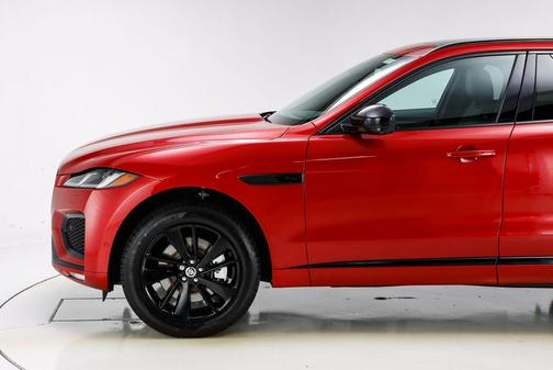 2025 Jaguar F-PACE P400 R-Dynamic S