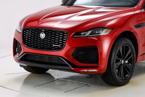 2025 Jaguar F-PACE P400 R-Dynamic S