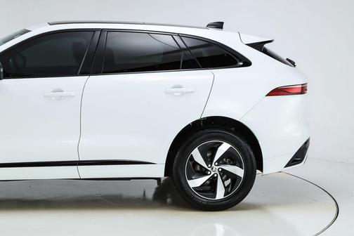 2024 Jaguar F-PACE P250 R-Dynamic S
