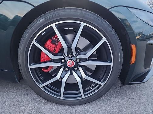 2023 Jaguar F-TYPE R