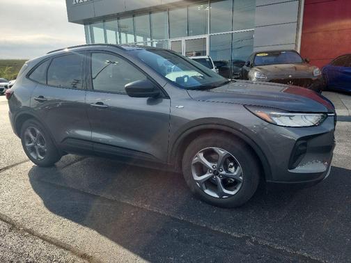 Carbonized Gray Metallic 2025 Ford Escape ST-Line