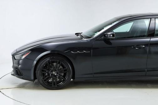 2022 Maserati Ghibli Modena Q4