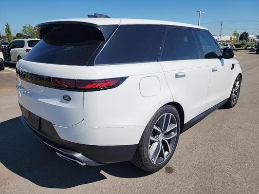2023 Land Rover Range Rover Sport SE