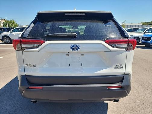 2022 Toyota RAV4 Hybrid XLE Premium