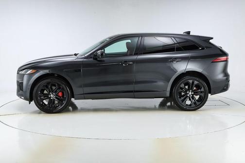2026 Jaguar F-PACE P400 R-Dynamic S