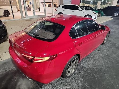 2017 Alfa Romeo Giulia Base