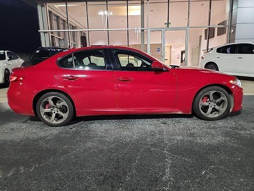 2017 Alfa Romeo Giulia Base