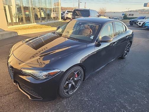 2019 Alfa Romeo Giulia Base
