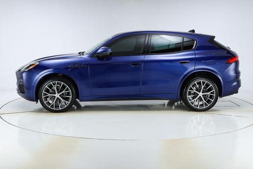 Blu 2026 Maserati Grecale Modena