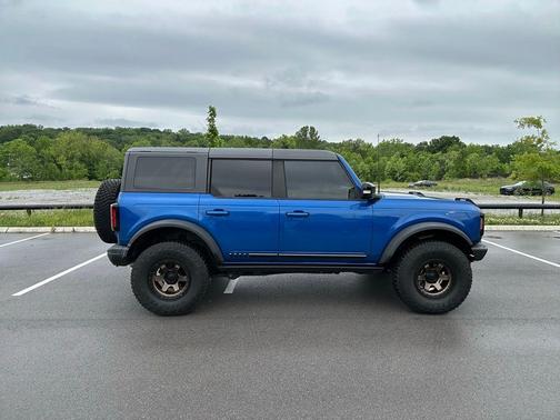Lightning Blue Metallic 2021 Ford Bronco First Edition