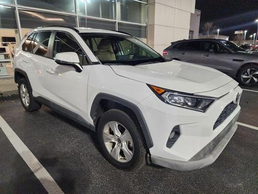 2021 Toyota RAV4 XLE