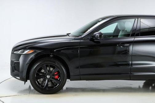 2026 Jaguar F-PACE P400 R-Dynamic S