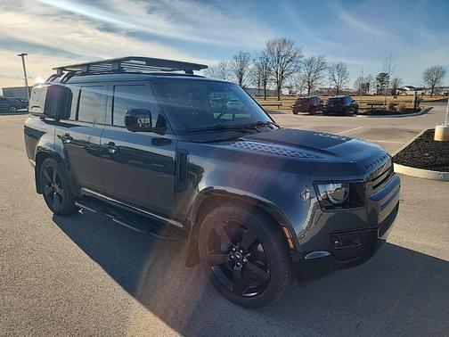 2025 Land Rover Defender P400 X-Dynamic SE