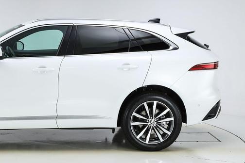 2026 Jaguar F-PACE P400 R-Dynamic S
