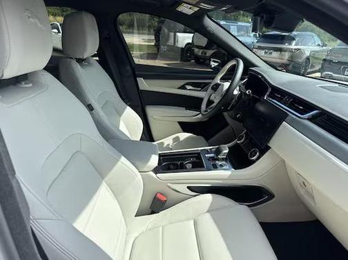 2025 Jaguar F-PACE P250 R-Dynamic S