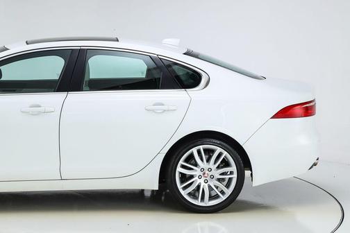 2016 Jaguar XF 35t Prestige